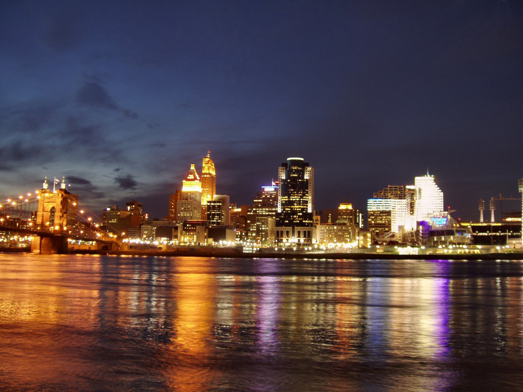 cincinnati_skyline_night